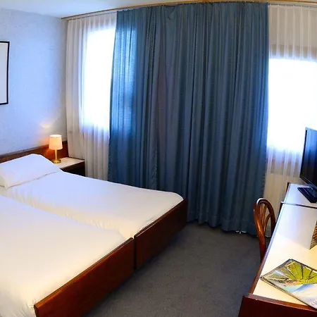 Hotel Galions Et Pub Cheseaux-sur-Lausanne