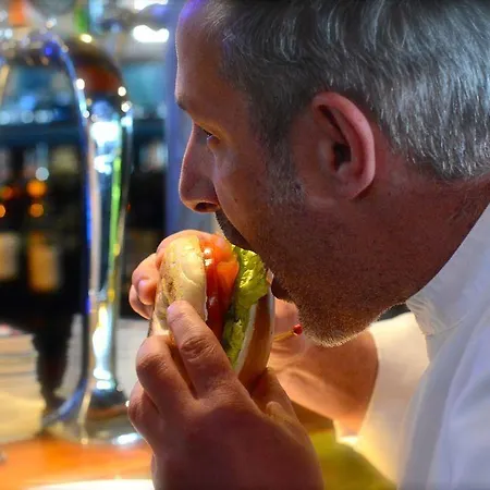 Galions Et Pub Cheseaux-sur-Lausanne