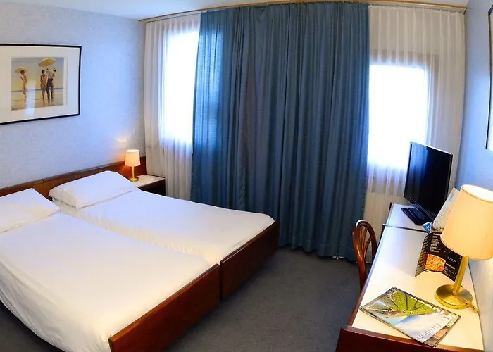 Hotel Galions Et Pub Cheseaux-sur-Lausanne