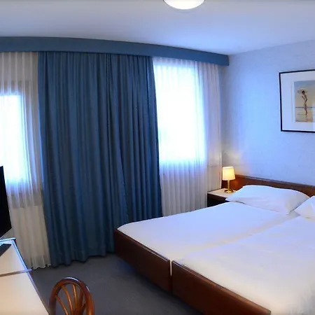 Hotel Galions Et Pub 3*